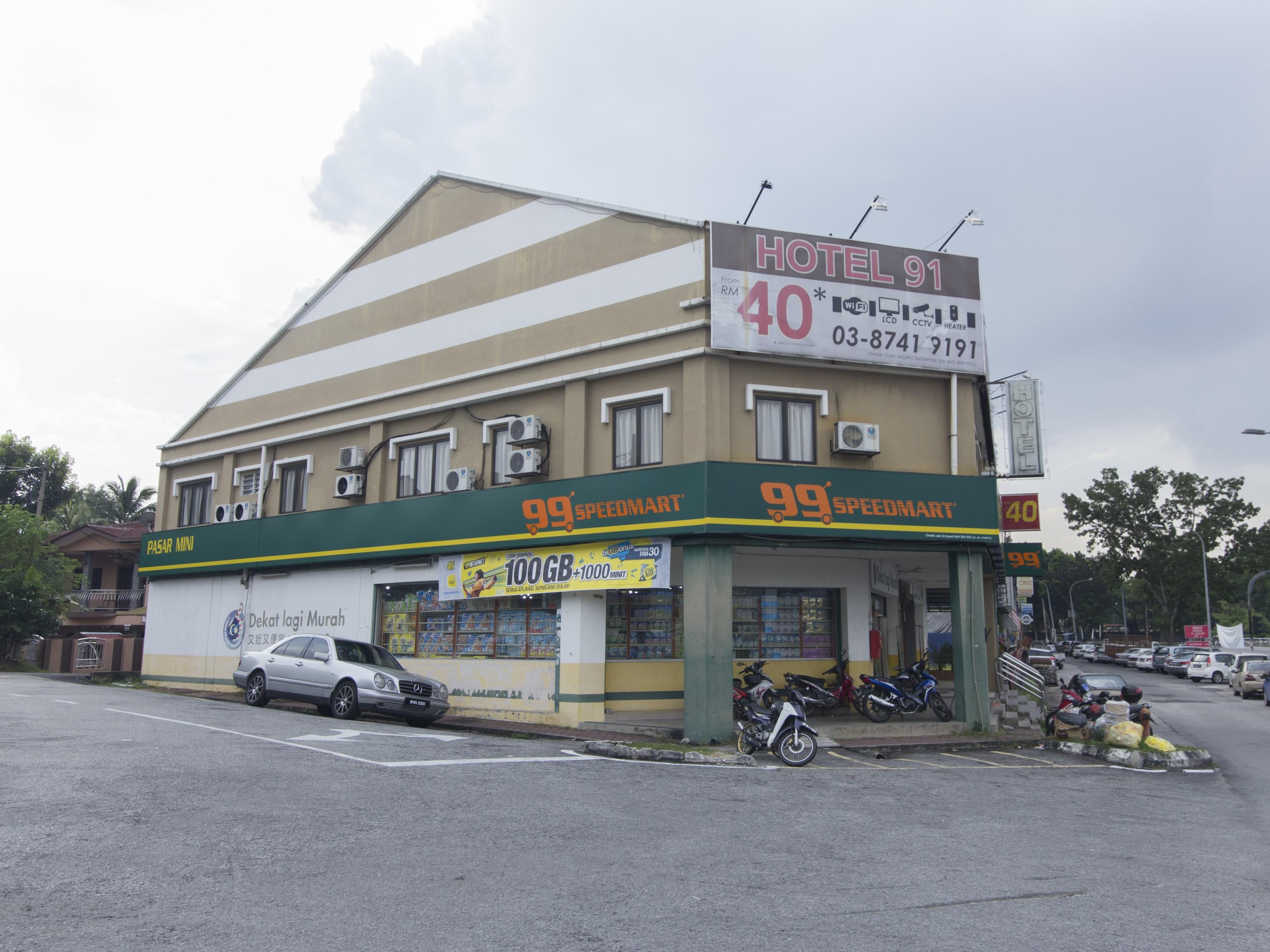 Oyo 91130 Hotel 91 Bukit Mewah Kajang Ngoại thất bức ảnh
