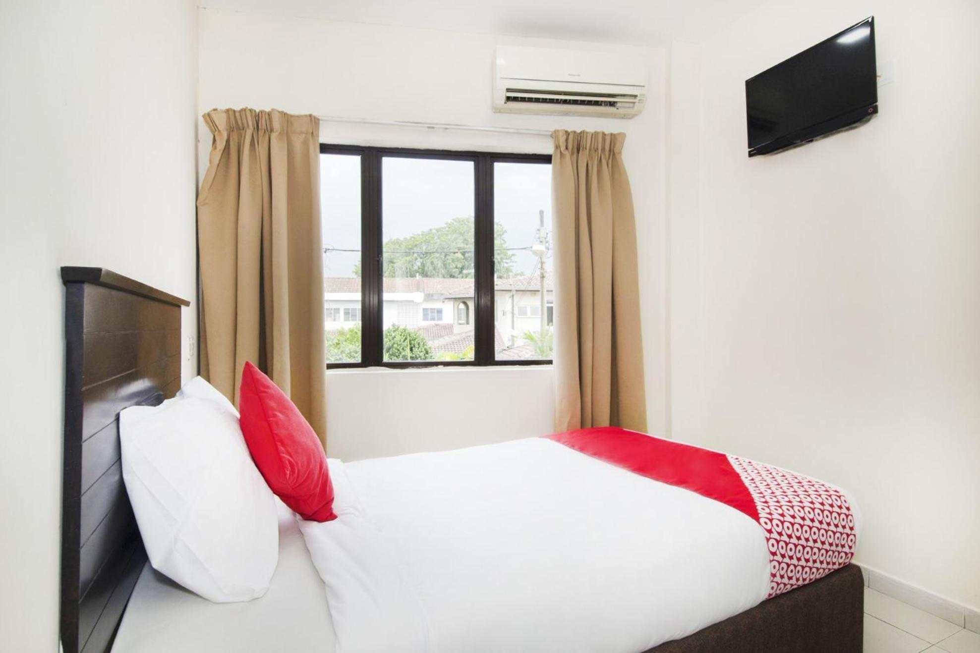 Oyo 91130 Hotel 91 Bukit Mewah Kajang Ngoại thất bức ảnh
